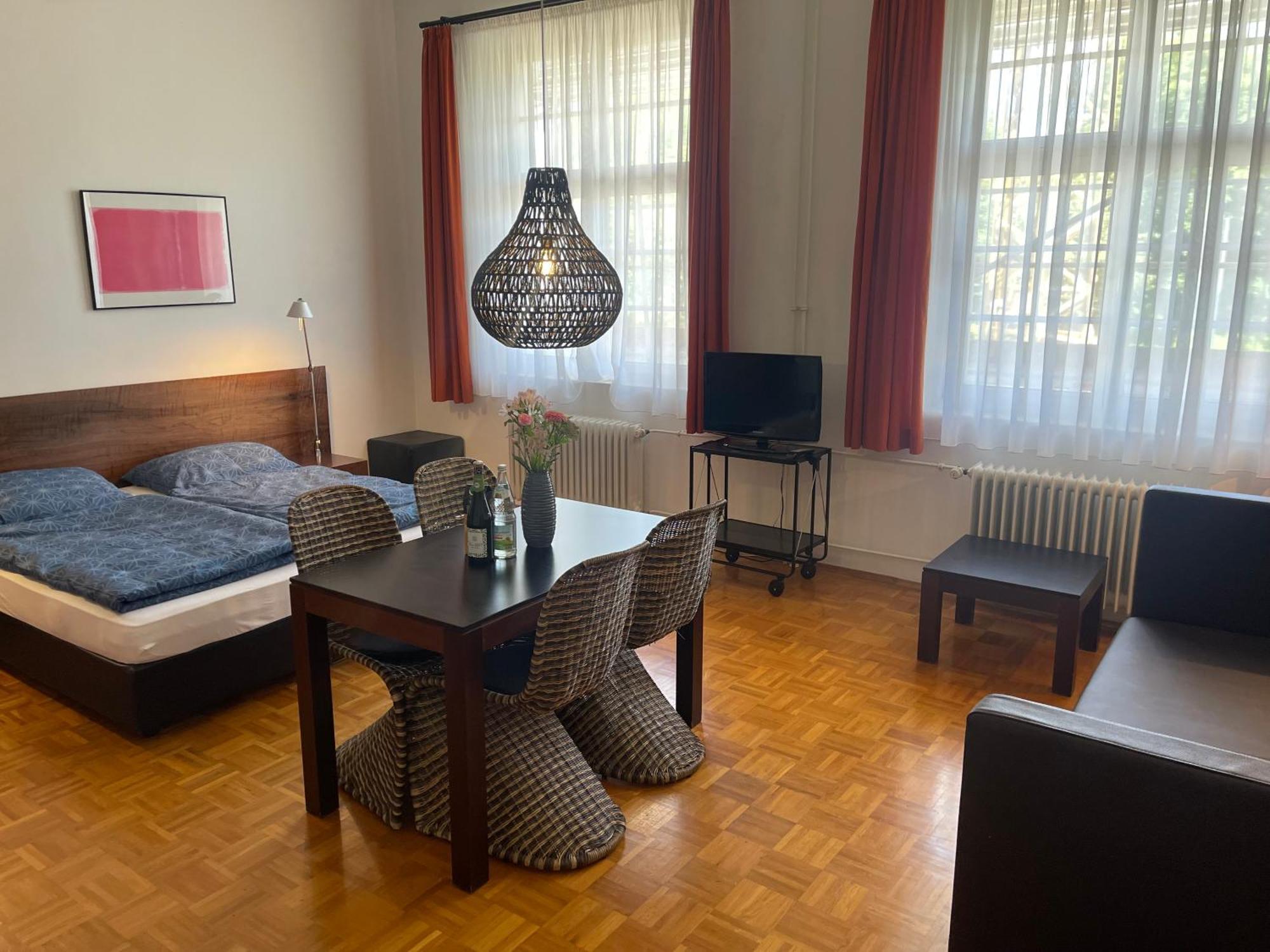 Whliving - Apartments & Studios In Konstanz Exterior photo