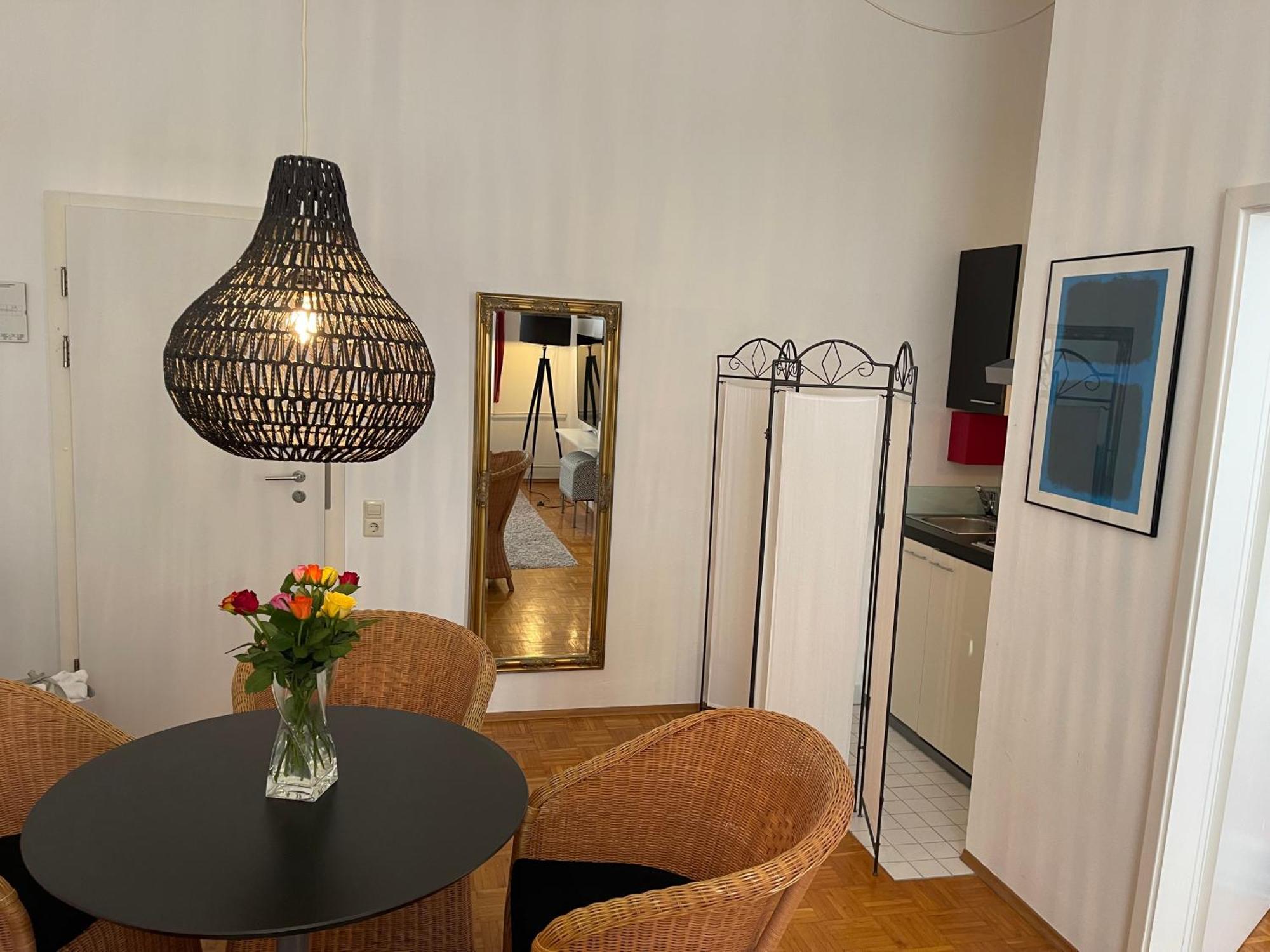 Whliving - Apartments & Studios In Konstanz Exterior photo