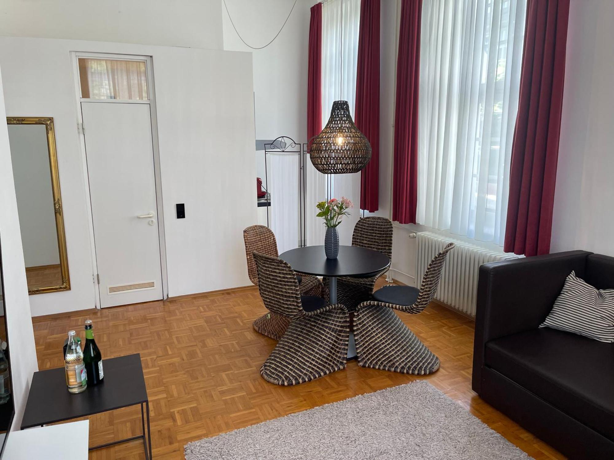 Whliving - Apartments & Studios In Konstanz Exterior photo